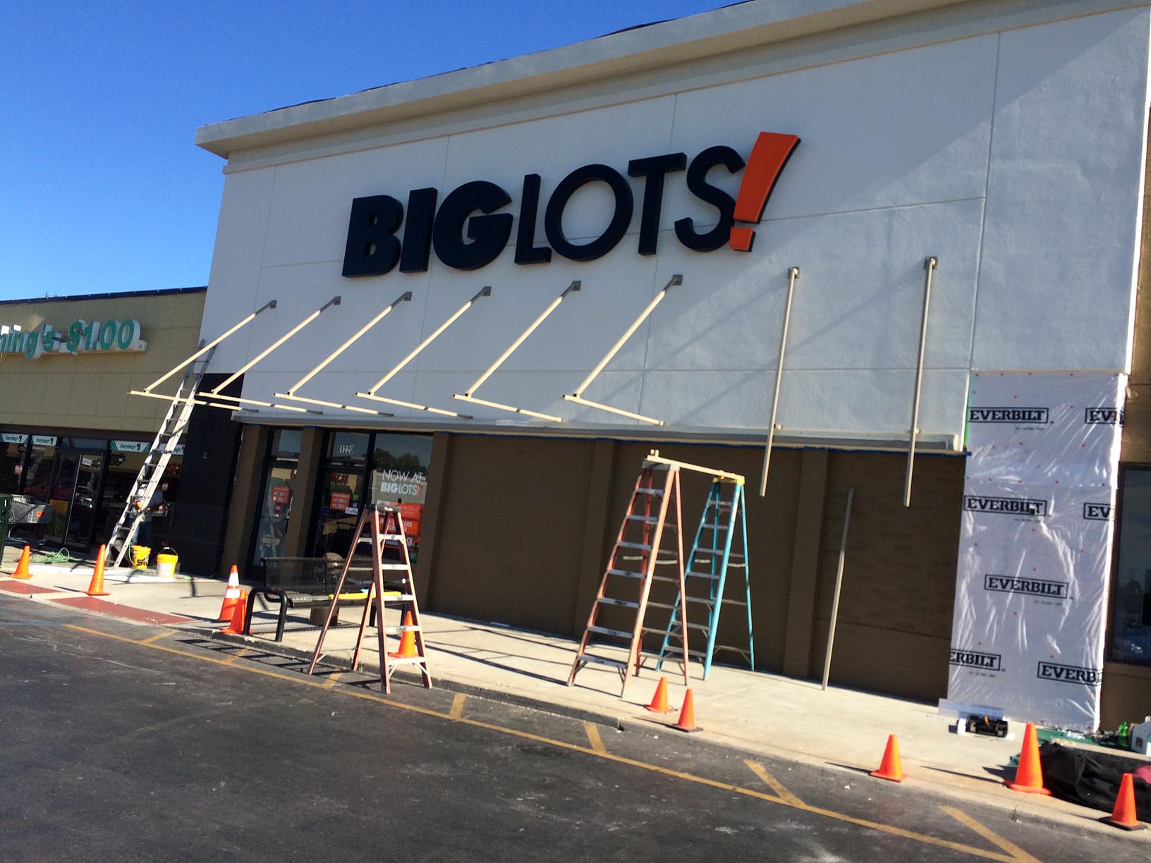 Big Lots Awning Installation by Adams Signs & Awnings